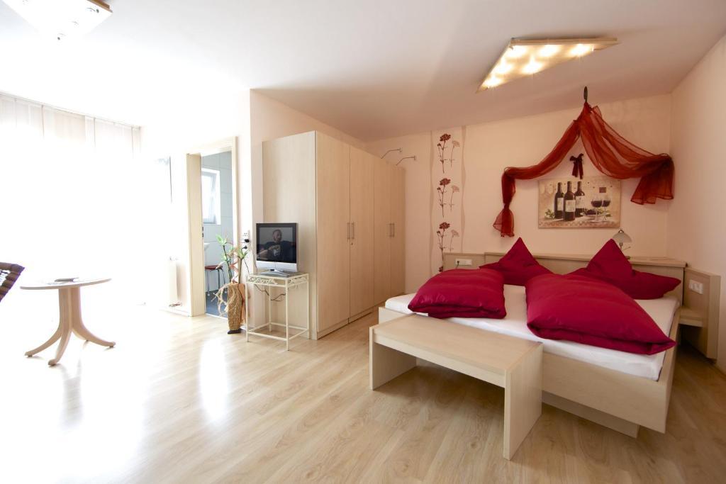 Kleines Landhaus Wendel Hotel Kapellen-Drusweiler Buitenkant foto